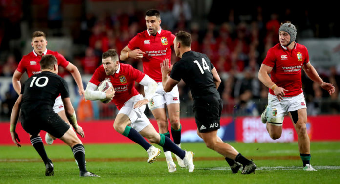 Elliot Daly supported by Owen Farrell, Conor Murray and Jonathan Davies 8/7/2017