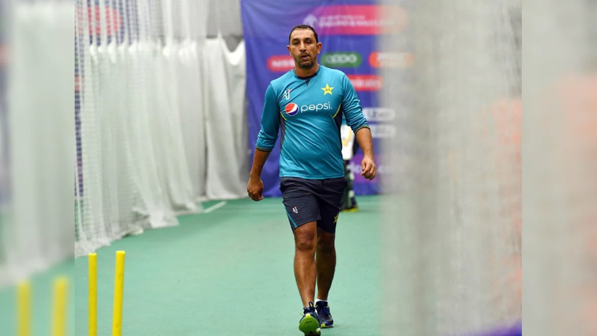 Azhar Mahmood pick as a acting head coach for pakistan test team Azhar Mahmood pick as a acting head coach for pakistan test team